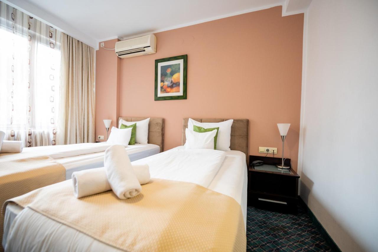 Hotel Sumadija Белград Екстер'єр фото